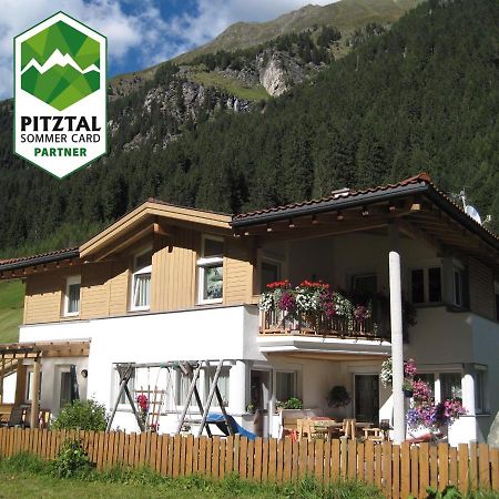 Alpina Appartement Sankt Leonhard im Pitztal Exterior foto