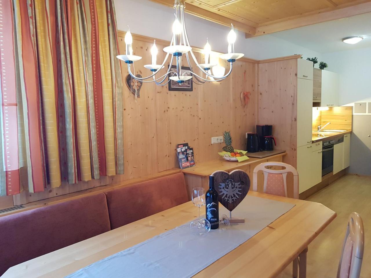 Alpina Appartement Sankt Leonhard im Pitztal Exterior foto